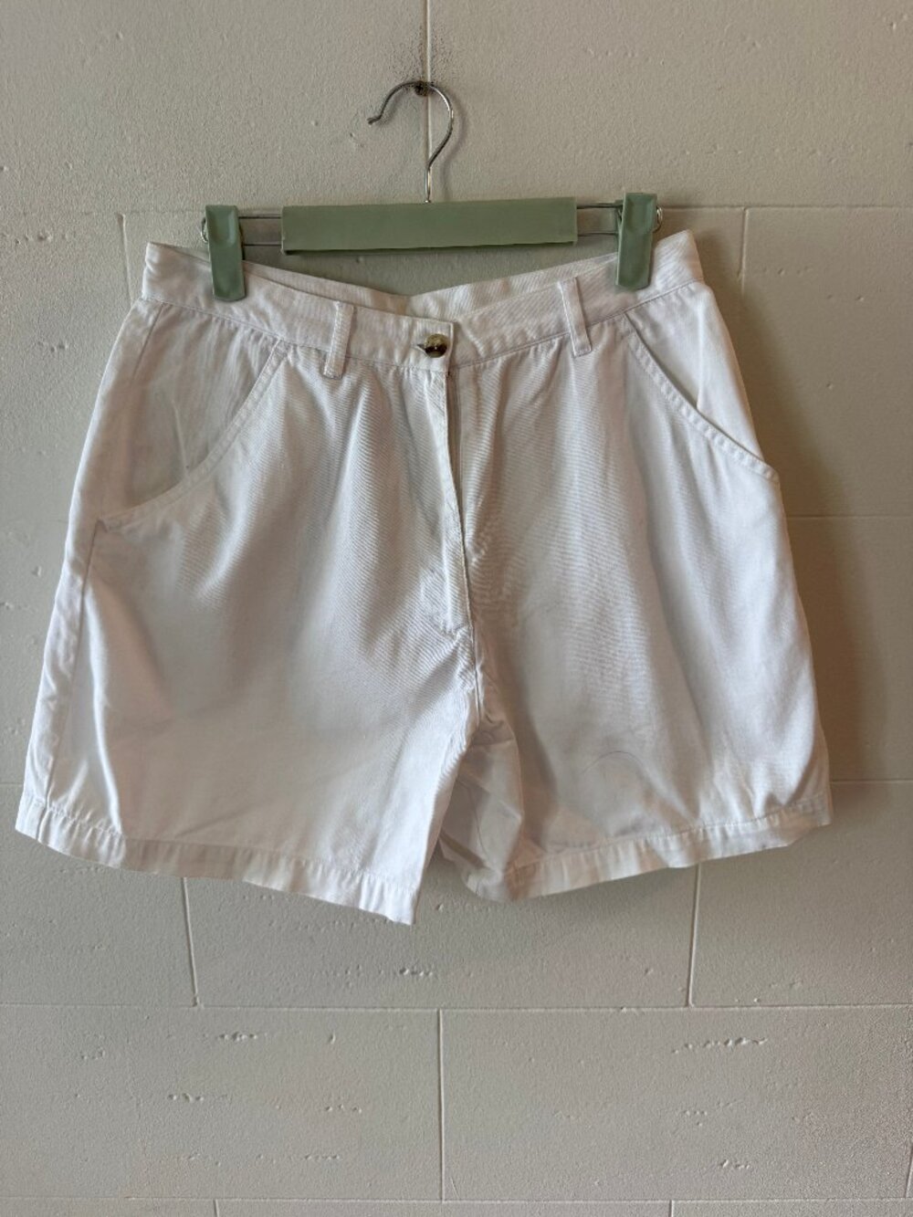 90s Vintage White Cotton Bermuda Shorts Retro Summer | Size Small